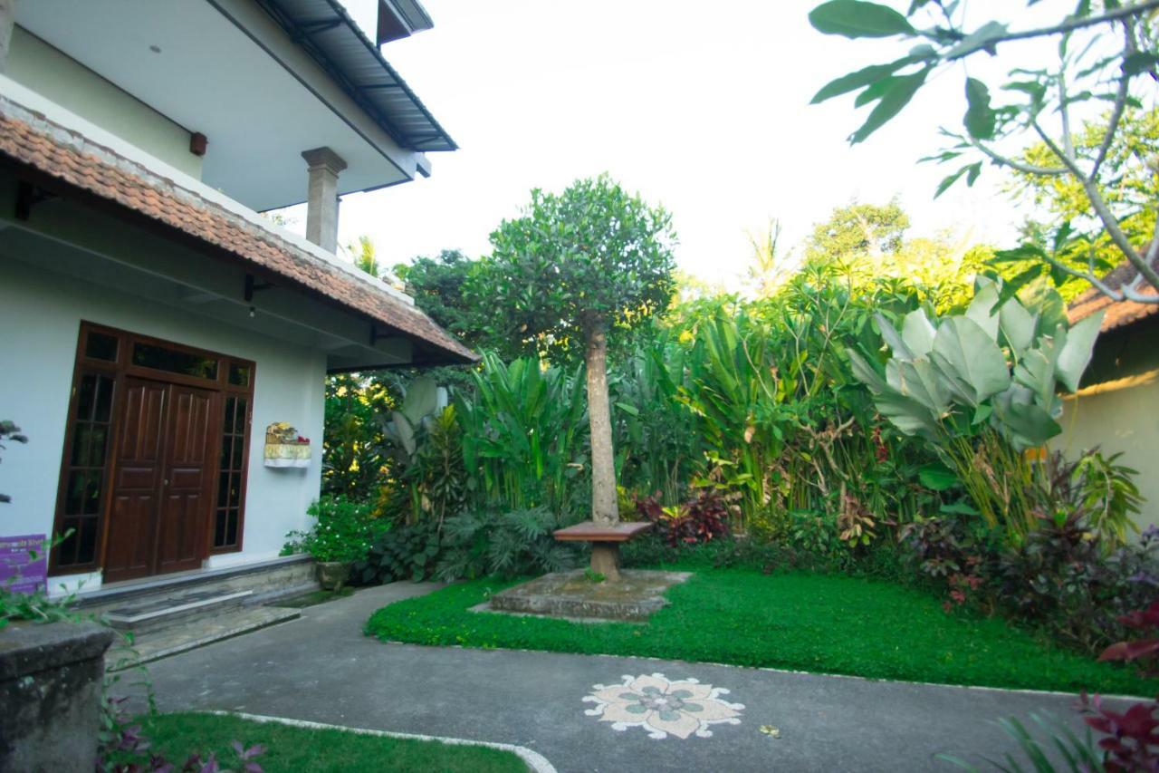 Akusara House Ubud Extérieur photo